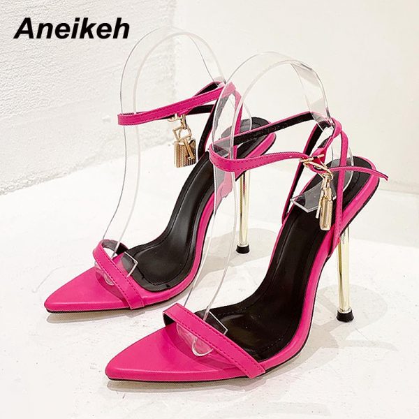 Pointed Toe Padlock High Heels 6